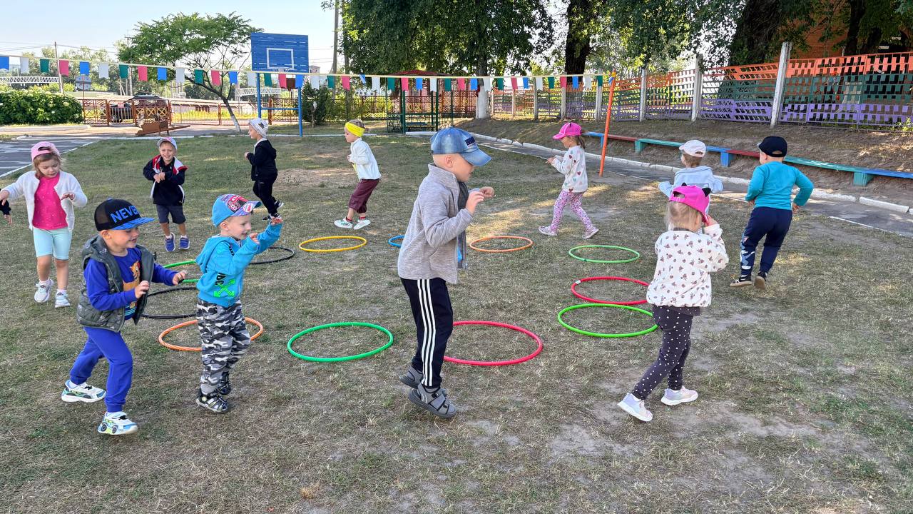 Веселое подворье 